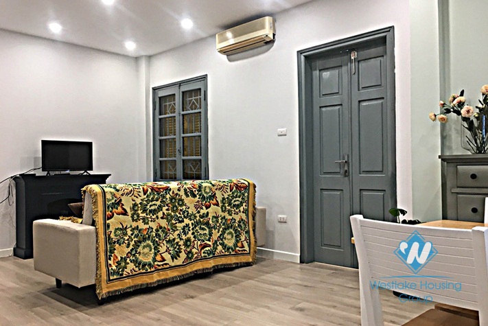 Cozy 1 bedroom apartment for rent on Nguyen Khac Hieu street